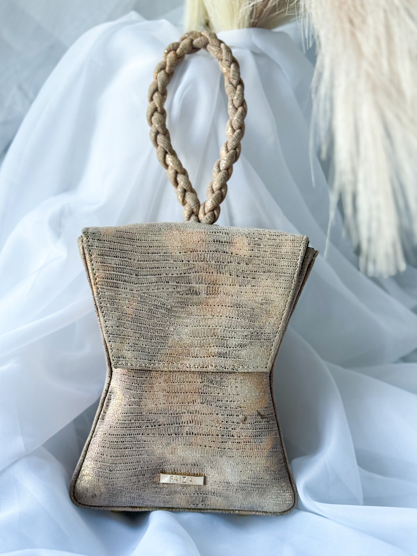 Liana Bags |Gold waters