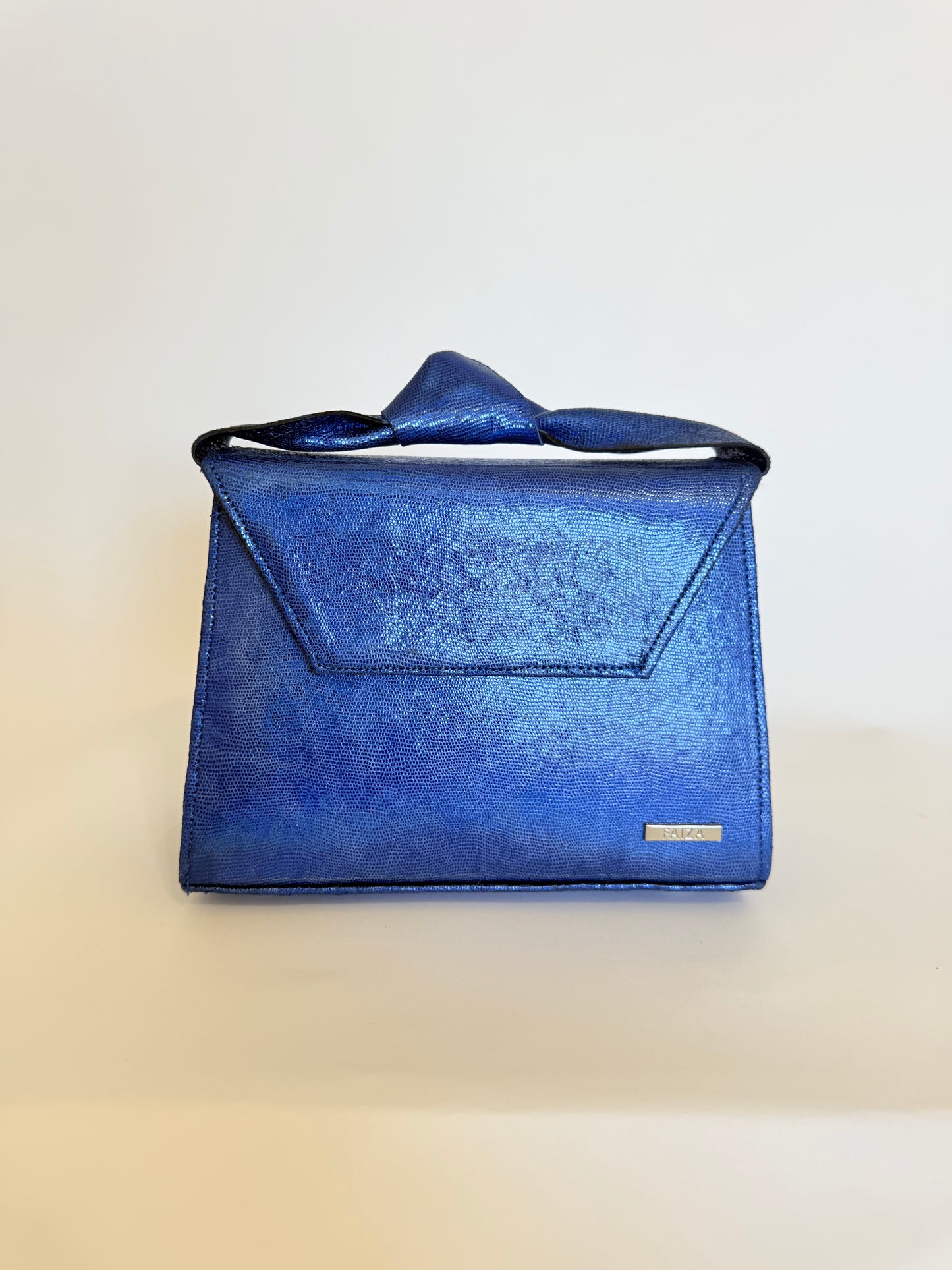 Lareni Blue waters