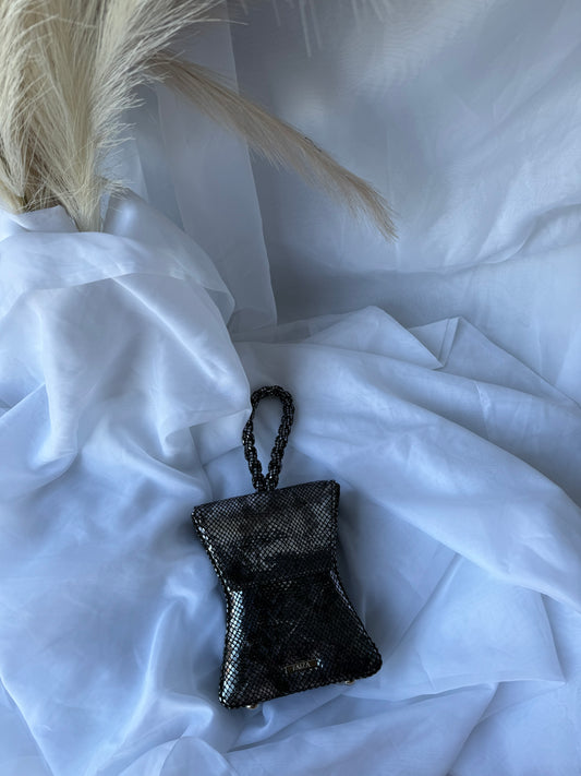 Liana Bags | She, Queen